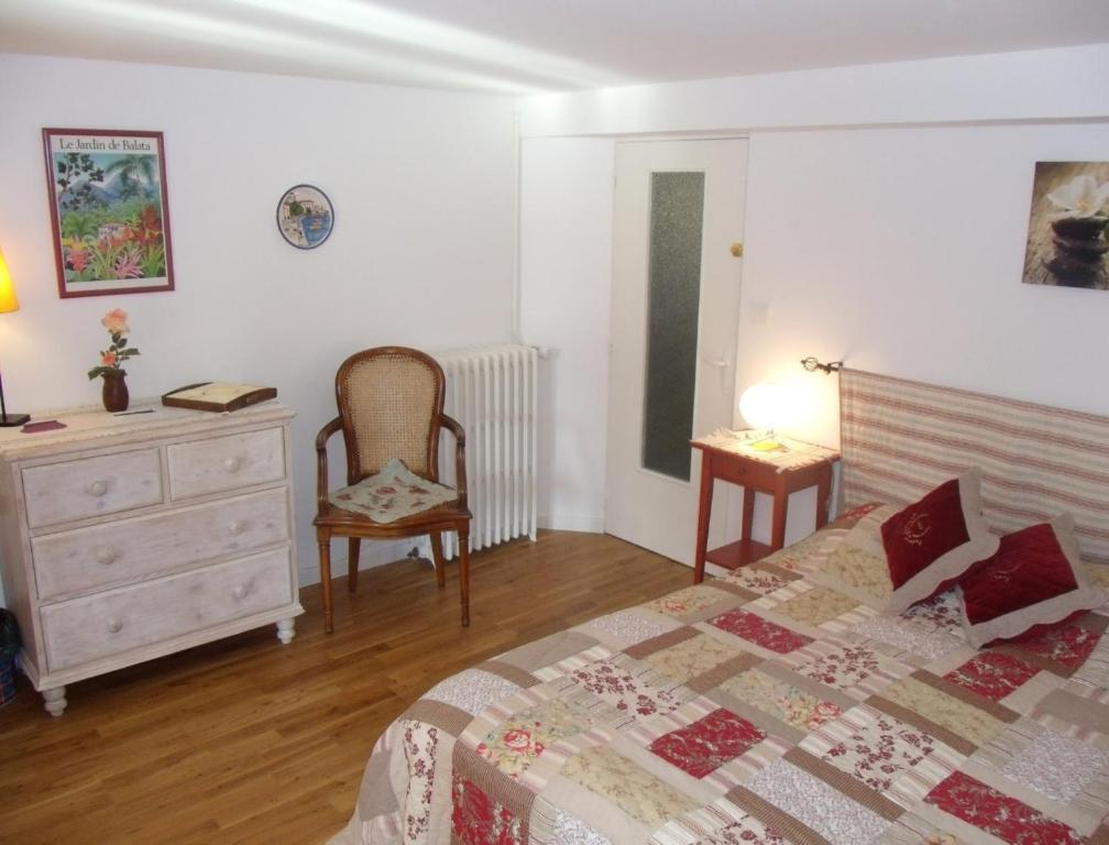 Bed and Breakfast Le Grand Jardin Beaune  Pokój zdjęcie